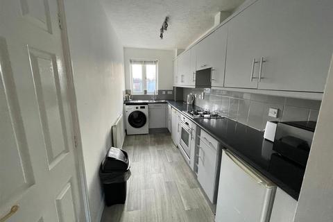 2 bedroom apartment to rent, The Briars, Walsall