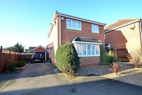 3 bedroom detached house for sale, Penmoor Close, Long Eaton