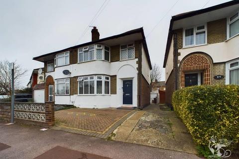 37 Dewey Road, Dagenham, RM10 8AP