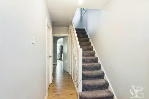 37 Dewey Road, Dagenham, RM10 8AP