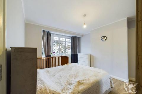 37 Dewey Road, Dagenham, RM10 8AP