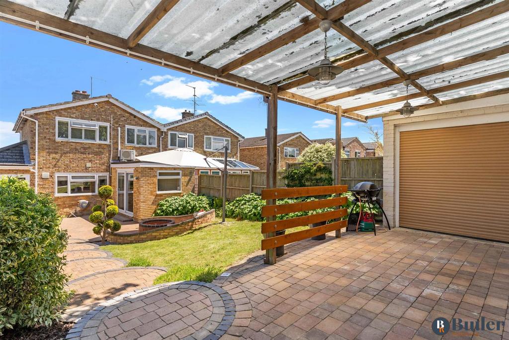Carport/Garage