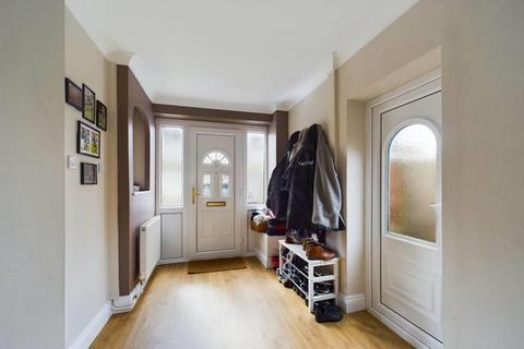 43 Blake Close, Rainham, RM13 8BE