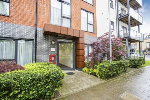 2 bedroom apartment for sale, Safflower Lane, Romford