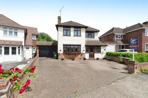 4 bedroom detached house for sale, Nelwyn Avenue, Hornchurch