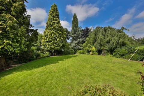 5 bedroom detached house for sale, Westbrook Drive, Chesterfield