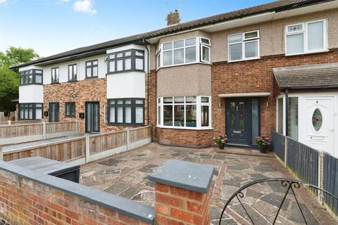 3 bedroom terraced house for sale, Tamar Close, Upminster