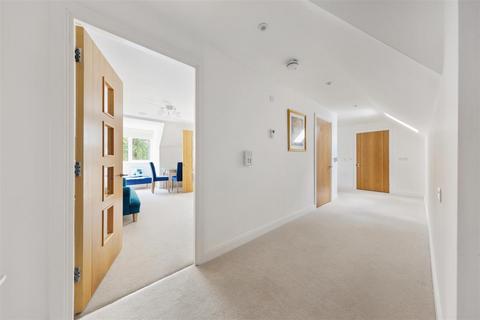 1 bedroom apartment for sale, Birch Place, Dukes Ride, Crowthorne