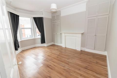 3 bedroom property for sale, Wingrove Avenue, Newcastle Upon Tyne