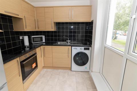 2 bedroom house to rent, St. Just Place, Newcastle Upon Tyne