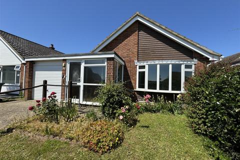 2 bedroom detached bungalow for sale, Western Avenue, Felixstowe IP11