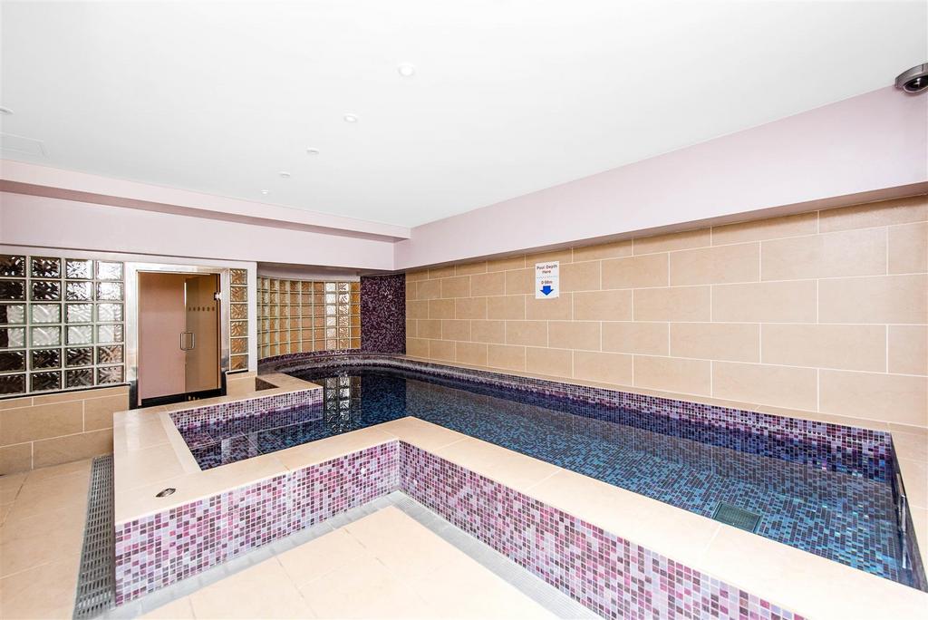 Pool.jpg