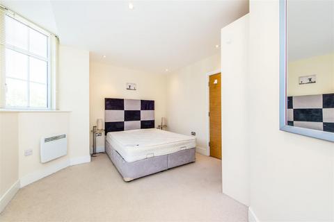 2 bedroom flat to rent, Romney House, 47 Marsham Street, Westminster, London SW1P