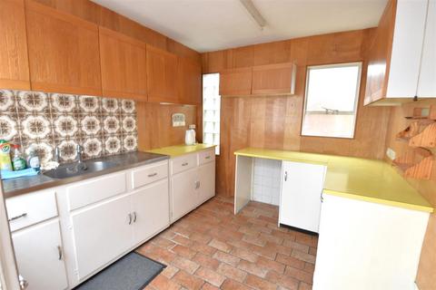 98 Lion Road, Bexleyheath, DA6 8PQ