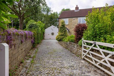 4 bedroom detached house for sale, Wetherby Road, Bramham LS23