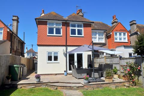 3 bedroom semi-detached house for sale, Glynde Avenue, West Hampden Park, Eastbourne