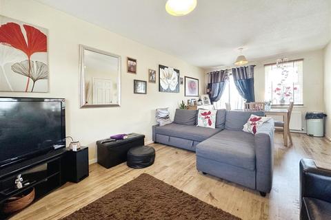 2 bedroom apartment for sale, Plimsoll Way, Hull HU9