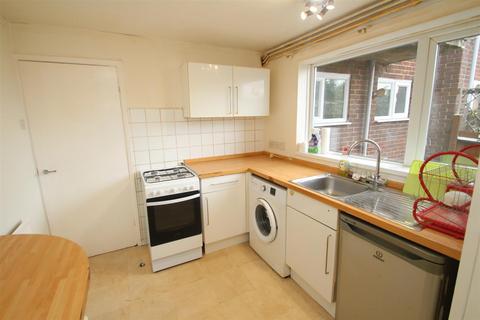 2 bedroom maisonette to rent, Warners End Road, Hemel Hempstead