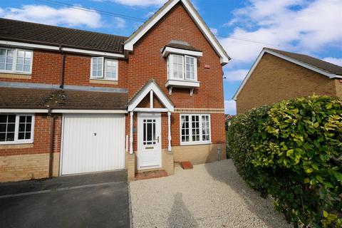 3 bedroom semi-detached house to rent, Dart Drive, Didcot OX11