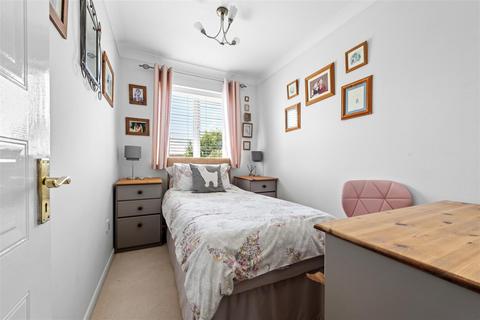 37 Crabtree Way, Dunstable, LU6 1UR