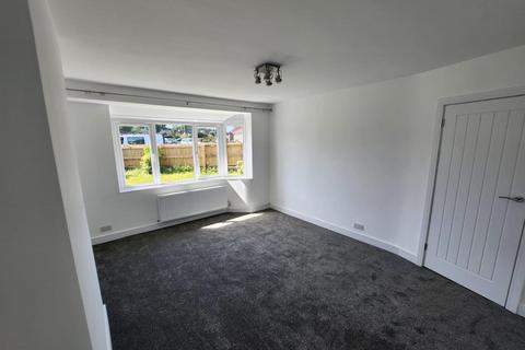 3 bedroom semi-detached bungalow to rent, Blackbrook Road, Fareham PO15