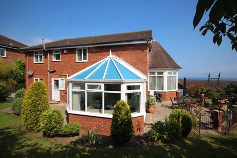 5 bedroom detached house for sale, Lon Pendyffryn, Llanddulas, Abergele