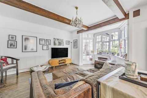 Acorns Heather Close, Kingswood, Tadworth, KT20 6NY
