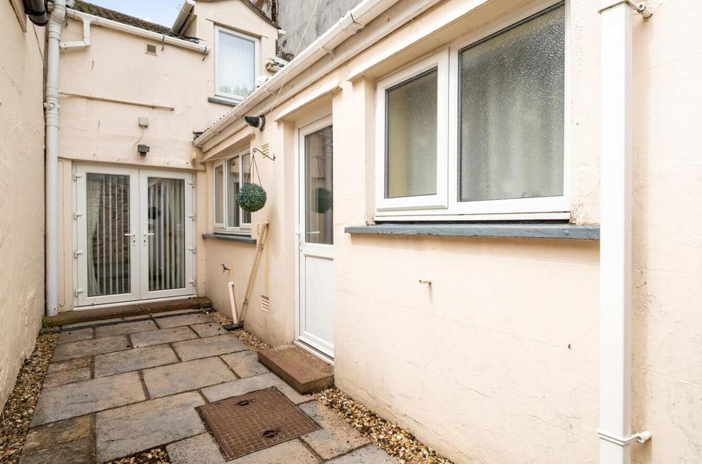 Rear courtyard
