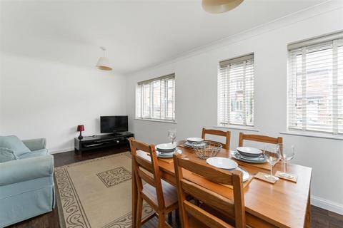 1 bedroom apartment for sale, Victory Road, Wanstead
