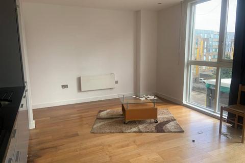 2 bedroom apartment to rent, Admiral House, Newport Road, Cardiff