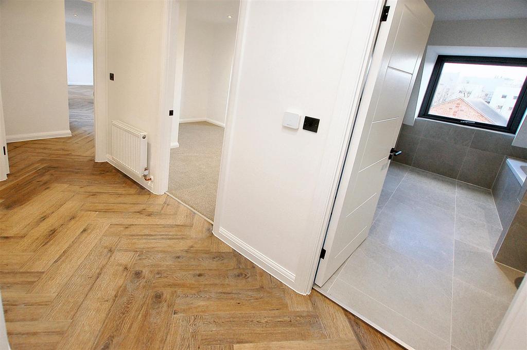 Flat 6 0198 153743.jpg