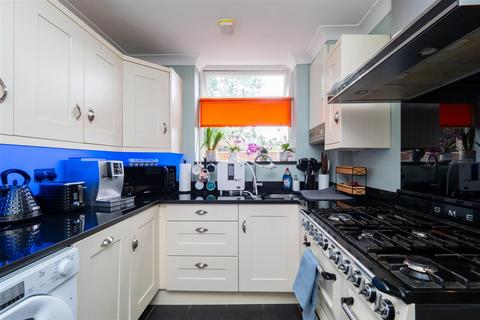 2 bedroom maisonette for sale, Keswick Close, Sutton