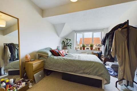 2 bedroom apartment to rent, Canada Way, Bristol BS1
