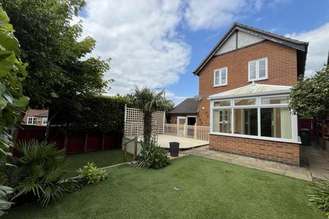 3 bedroom detached house for sale, Outram Drive, Swadlincote DE11