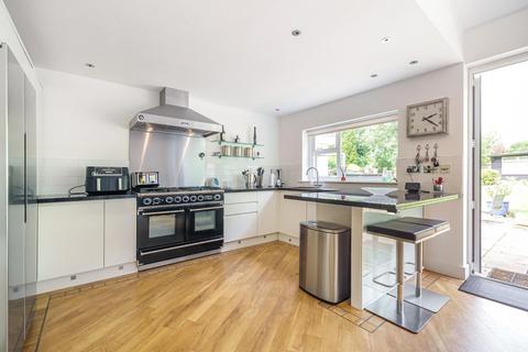 125 Layhams Road, West Wickham, BR4 9HE