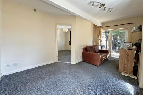 1 bedroom ground floor flat for sale, Farncombe