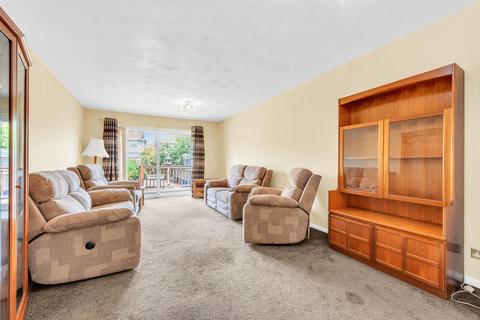 9 Chartwell Close, London, SE9 3UQ