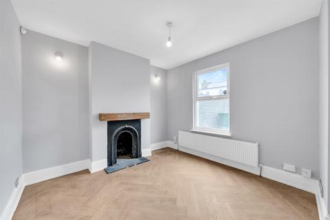 18 Devonshire Road, London, SE9 4QP
