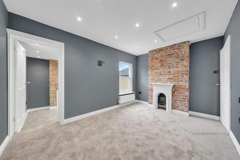 18 Devonshire Road, London, SE9 4QP