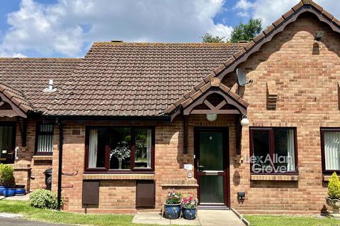 2 bedroom terraced bungalow for sale, Stourbridge Road, Halesowen