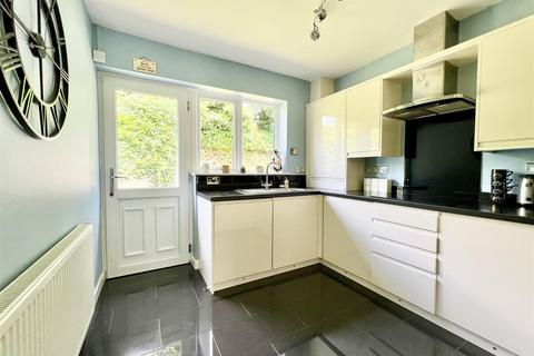 2 bedroom terraced bungalow for sale, Stourbridge Road, Halesowen