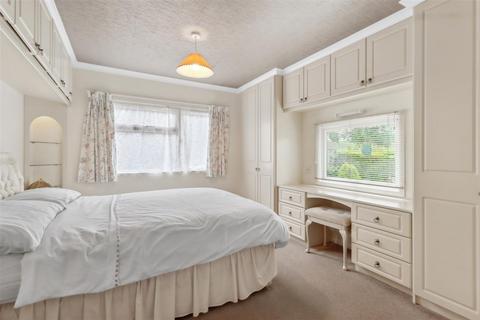 3 bedroom park home for sale, Deanland Wood Park, Golden Cross, Hailsham