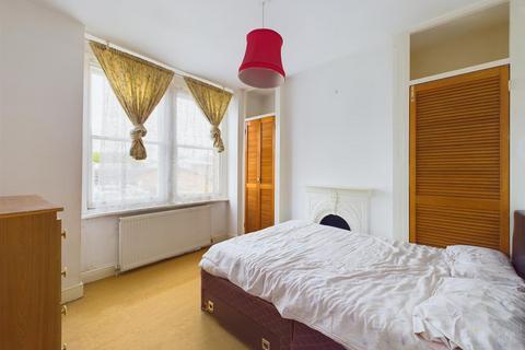 134 Linden Road, Gloucester, GL1 5HT