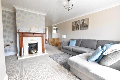 3 bedroom semi-detached house for sale, West View, Scunthorpe