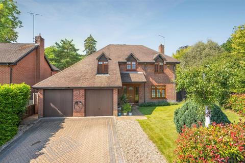 undefined, Holmes Close, Sunninghill