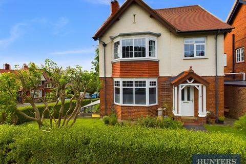 3 bedroom detached house for sale, The Garlands, Scarborough