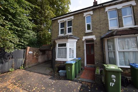 4 bedroom end of terrace house to rent, Fitzhugh Place, Southampton, Hampshire