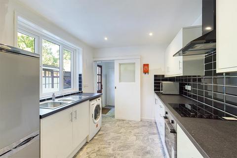 4 bedroom end of terrace house to rent, Fitzhugh Place, Southampton, Hampshire