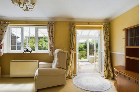 10 Middlefield Close, Weaverthorpe, Malton, YO17 8EJ