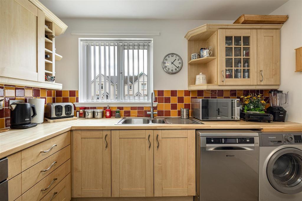 8 Tweedbank Avenue Tweedbank 27.JPG